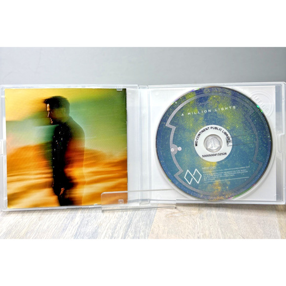 Michael W. Smith – A Million Lights CD 2018 Contemporary Christian CCM Worship - Picture 3 of 5